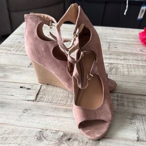 Report Mauve Wedge Heels